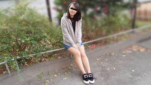 스릴 넘치는 데이트 후 순수하고 꽉 조이는 질 안에 엄청난 크림파이
